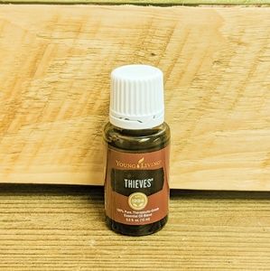 Thieves Essential Oil Blend 15ml Young Living